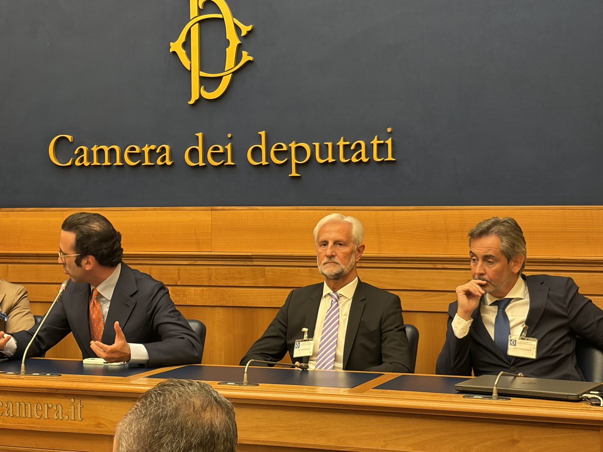 Alessandro Lazzari, esperto di finanza